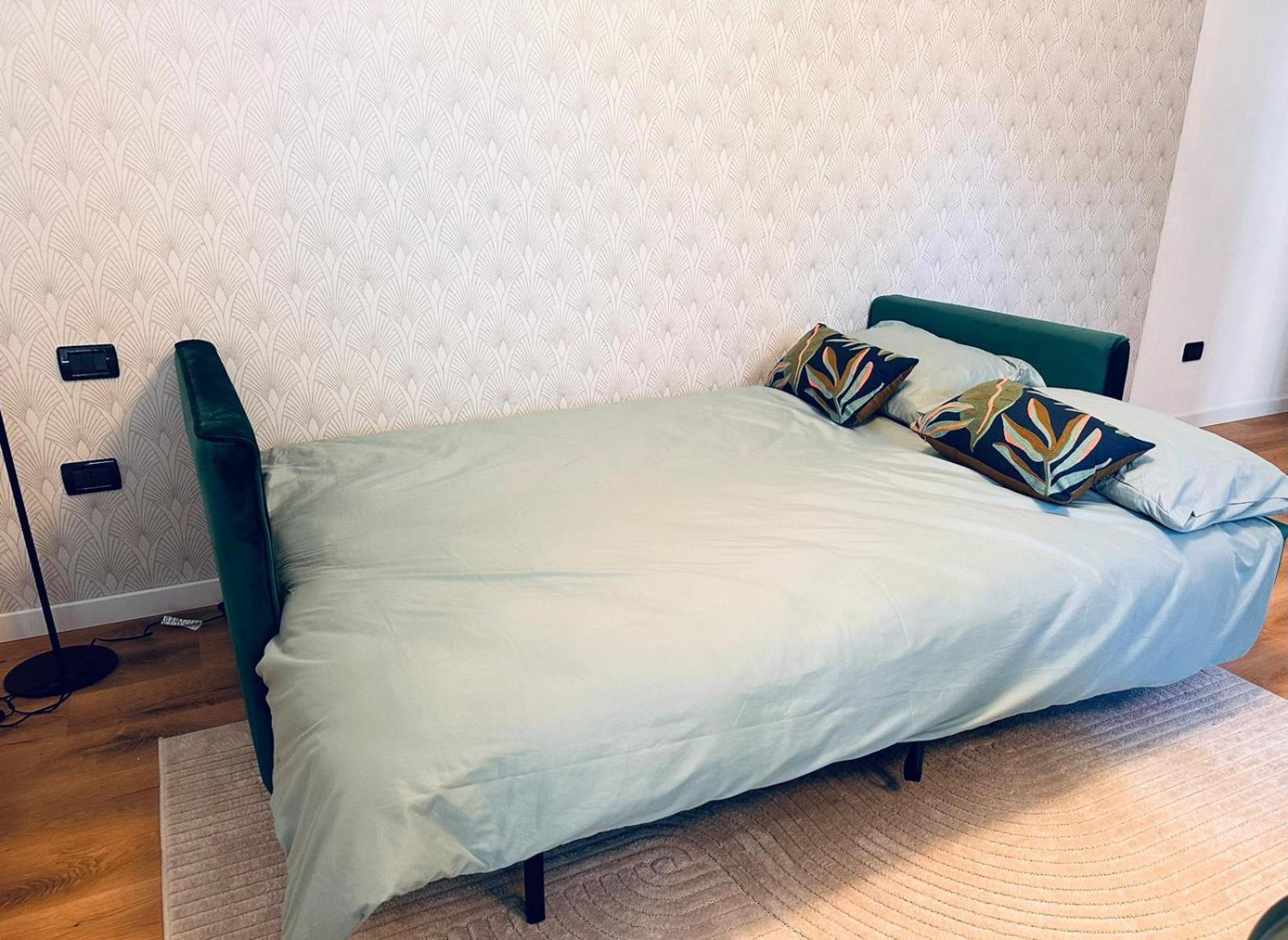 Апартаменти Gioiello Deco Nel Centro Storico Дезенцано-дель-Гарда Екстер'єр фото